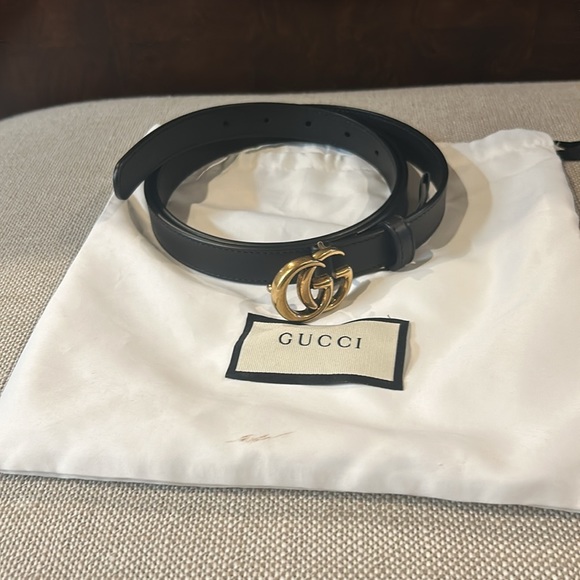 Gucci slim leather belt